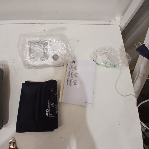 A&D WIRLESS MEDICAL BLOOD PRESSURE MONITIOR (MODEL:‎B0761ZZK6L) image 2