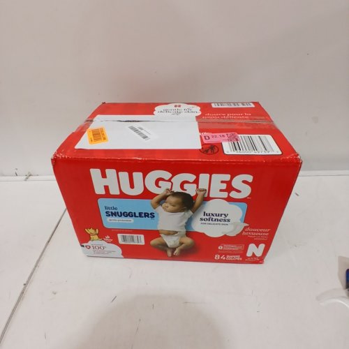84PK HUGGIES LITTLE SNUGGLERS DISPOSABLE BABY DIAPERS - NEWBORN - DISNEY WINNIE THE POOH image 3
