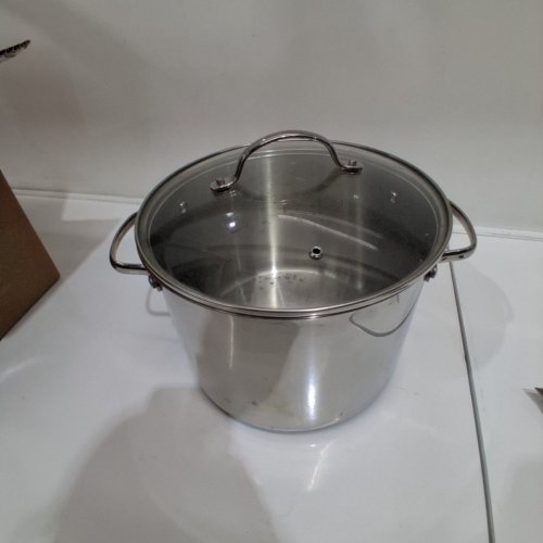 AMAZON BASICS STAINLESS STEEL STOCK POT WITH LID - 8QT - SILVER image 2