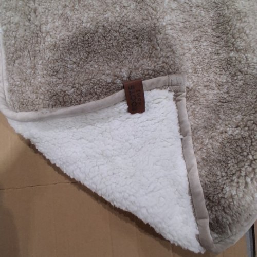 ROOTS HOME SHERPA THROW BLANKET - 50" X 70" - BEIGE (MODEL: 2620482) image 3