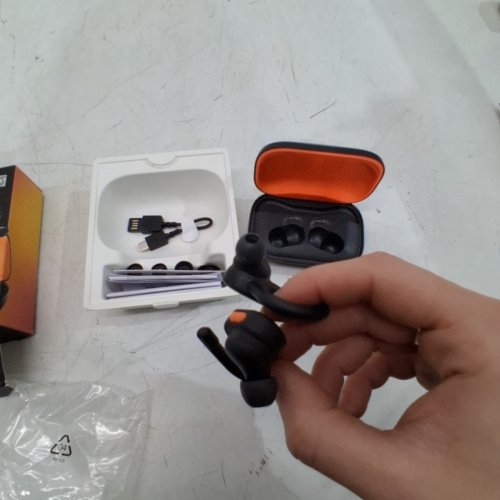 SKULLCANDY PUSH ACTIVE WIRELESS IN-EAR SPORT HEADPHONES - BLACK/ORANGE (MODEL: S2BPW) image 4