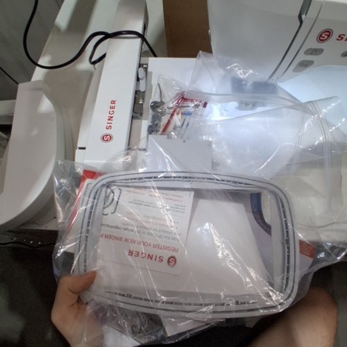 SINGER SEWING & EMBROIDERY MACHINE WITH ACCESSORY KIT - 7" TOUCH SCREEN | WIFI | AUTOMATIC NEEDLE THREADER - WHITE - (MODEL: SE9180) image 6