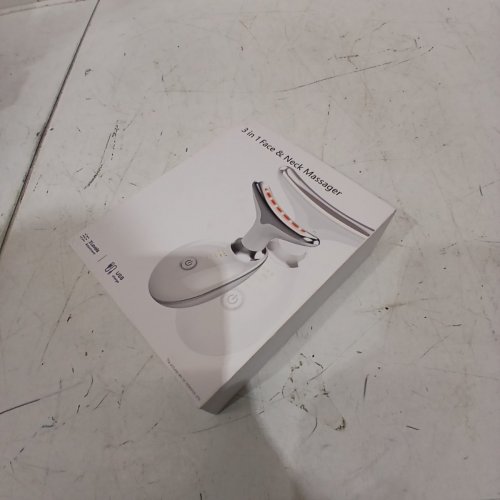 VALEE 3-IN-1 BEAUTY DEVICE FOR NECK AND FACE - WHITE (MODEL: VA-01) image 4