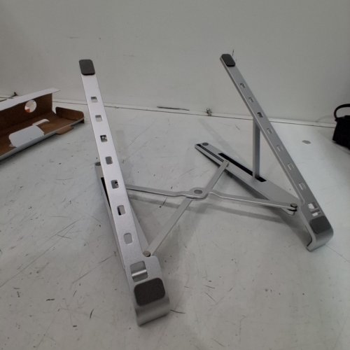 ONN FOLDABLE LAPTOP STAND - SILVER image 3