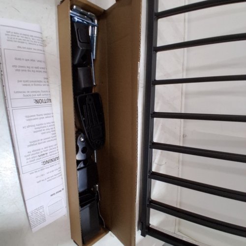 SAFETY 1ST TOP OF STAIRS EXPANDING METAL GATE - 28" X 27"- 42" - BLACK (MODEL: GA090CBLKF2) image 3