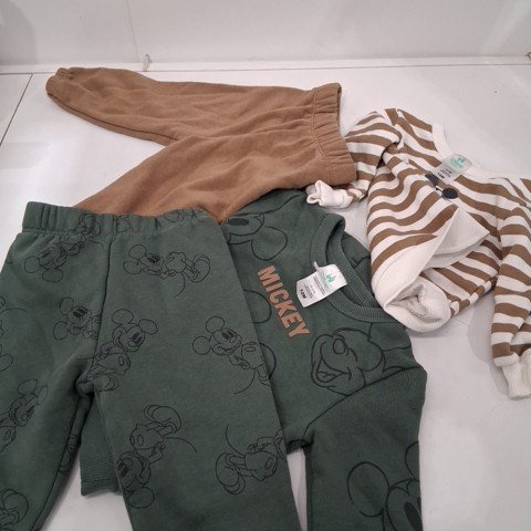 4PC DISNEY BABY SWEATSHIRT AND JOGGER SET - 12 MONTHS - GREEN/BROWN (STYLE: 2441616) image 2