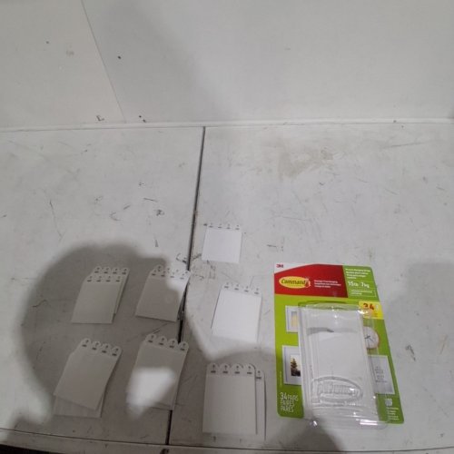 13PK 3M COMMAND PICTURE HANGING STRIPS - LARGE - UP TO 15 LBS image 3