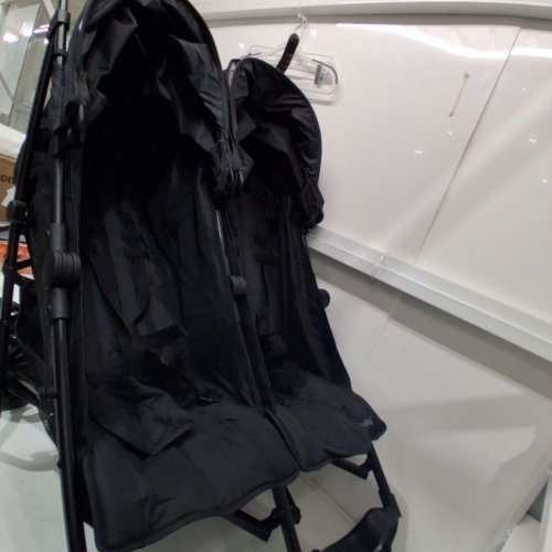 INGENUITY 3DLITE DOUBLE UMBRELLA STROLLER-EACH SEAT UP TO 50 POUNDS-BLACK-(MODEL:31923) image 3