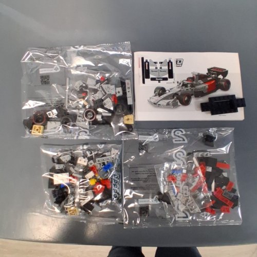 216PC LEGO - SPEED CHAMPIONS - AUDI REVOLUT F1 TEAM R26 (77259) image 2