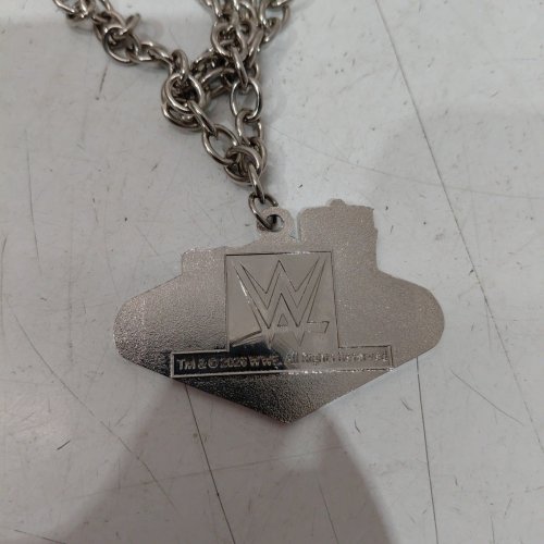 WWE PENDANT COLLECTIBLE WRESTLEMANIA LAS VEGAS 42 NECKLACE - SILVER/BLACK image 4