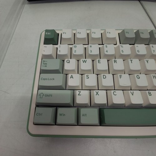 YUNZII B75 PRO 75% WIRELESS MECHANICAL KEYBOARD WITH MILK SWITCHES - MATCHA GREEN image 3