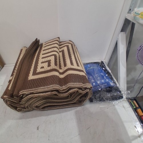 GARVEE WATERPROOF REVERSIBLE PLASTIC STRAW OUTDOOR RUG - 8FT X 10FT - BROWN AND BEIGE image 3