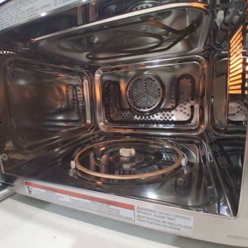 FRIGIDAIRE 3-IN-1 STAINLESS STEEL MICROWAVE/AIR FRYER/CONVECTION - 1.1CU.FT - 1000W - 23.3" X 19.1" X 12.4" - STAINLESS STEEL/BLACK (MODEL: EMW1220-B) image 7