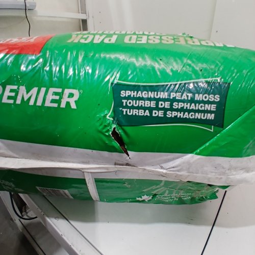 PREMIER SPHAGNUM PEAT MOSS - 62 L - COMPRESSED image 3