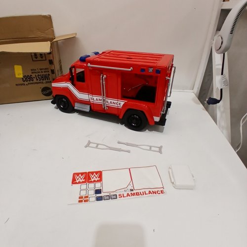 MATTEL WWE SLAMBULANCE PLAYSET - RED image 3