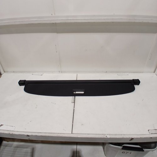 RETRACTABLE CARGO COVER -UNIVERSAL FIT - BLACK image 2