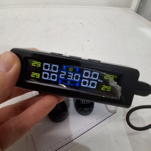 LUPUAUTO RV TIRE PRESSURE MONITORING SYSTEM WITH LCD SCREEN - BLACK image 2