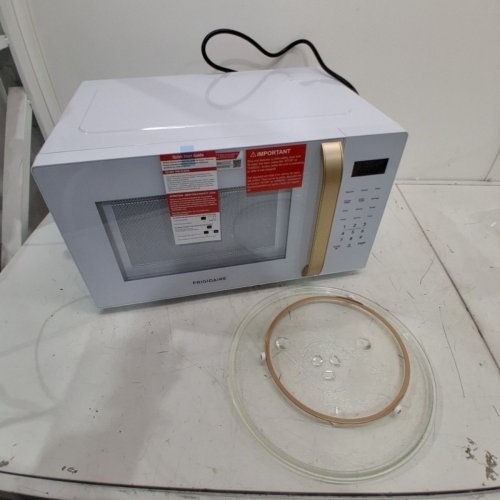 FRIGIDAIRE COUNTERTOP MICROWAVE OVEN - 1.1 CU. FT 900W- WHITE - (MODEL: EMW1154) image 6