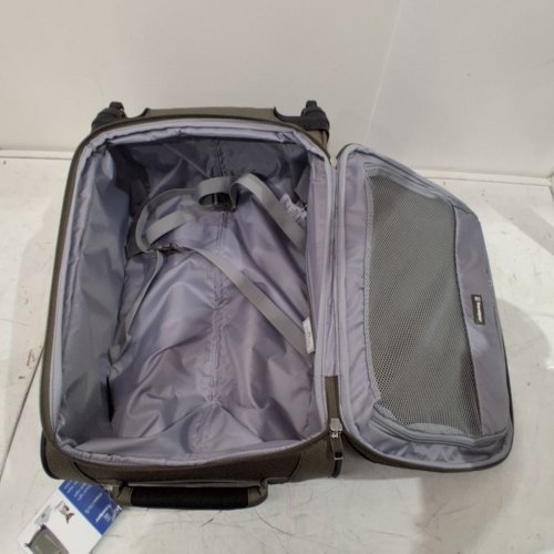 TRAVELPRO MAXLITE 5 SOFTSIDE EXPANDABLE LUGGAGE/SUITCASE WITH 4 SPINNER WHEELS - 22" - GREEN (STYLE: 401176201) image 3