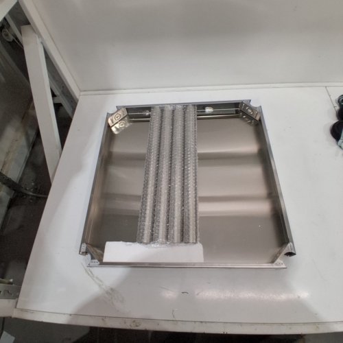 STAINLESS STEEL FOOD PREP WORKTABLE WITH WHEELS - 24" X 24" X 38" - SILVER (MODEL: HETG-24*24) image 5