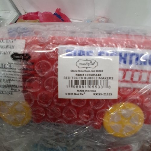 MUD PIE TRUCK BUBBLE MAKER - RED (ITEM: 1076054R) image 2