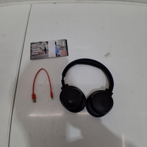 JBL TUNE 770NC ADAPTIVE NOISE CANCELLING WITH SMART AMBIENT WIRELESS OVER-EAR HEADPHONES - BLUETOOTH 5.3, UP TO 70H BATTERY LIFE WITH SPEED CHARGE - BLACK (MODEL: TUNE770NC) image 3