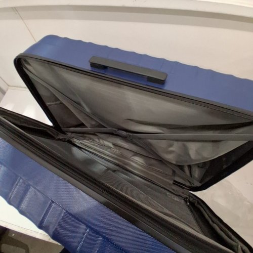 AMAZON BASICS HARDSIDE SPINNER EXPANDABLE SUITCASE LUGGAGE - 30" - NAVY BLUE image 3