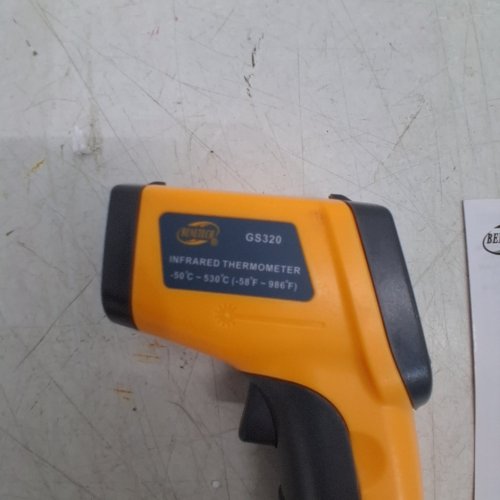 BENETECH NON-CONTACT INFRARED THERMOMETER - 50°C - 530°C (-58°F TO 986°F) - ORANGE / BLACK (MODEL: GS320) image 3
