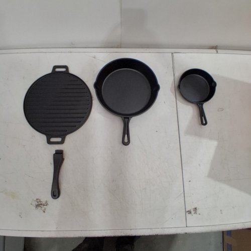 4PC OZARK TRAIL PRE-SEASONED CAST IRON SKILLET SET WITH HANDLES AND GRIDDLE - 6"/10.5"/11" - BLACK (MODEL: G2608-A48) image 2