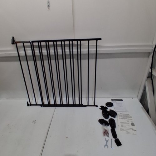 MUNCHKIN PUSH TO CLOSE EXTENDING METAL GATE - 28" -45" X 29" - BLACK (MODEL: MK0001 REV 4) image 2