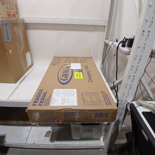GRACO TEDDI BABY CHANGING TABLE WITH 2 SHELVES - 33" X 17" X 35" - WHITE (MODEL: 00524-2101-VC) image 2