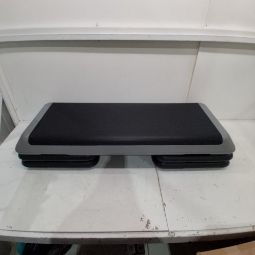 STANZ EXTRA LARGE PRO GRADE ADJUSTABLE AEROBIC STEP PLATFORM WITH RISERS - 42.5" X 16" X 4"/6"/8" - BLACK/GREY (Model: 600-083) image 2