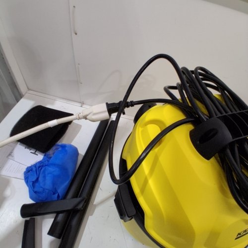 KÄRCHER WD 1 CLASSIC WET & DRY VACUUM CLEANER - 900W - 4 GALLON - YELLOW (MODEL: WD1CLASSIC) image 2