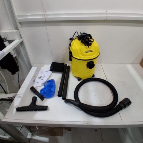KÄRCHER WD 1 CLASSIC WET & DRY VACUUM CLEANER - 900W - 4 GALLON - YELLOW (MODEL: WD1CLASSIC) image 3