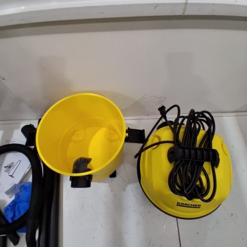 KÄRCHER WD 1 CLASSIC WET & DRY VACUUM CLEANER - 900W - 4 GALLON - YELLOW (MODEL: WD1CLASSIC) image 6