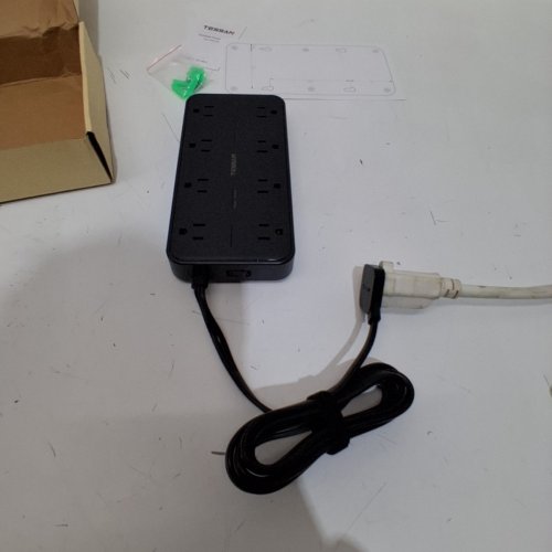 TESSAN FLAT PLUG POWER BARS WITH SURGE PROTECTOR - 6FT - BLACK (MODEL: TS-108-C) image 4