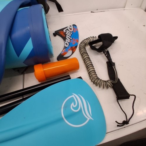 SERENELIFE RISING-FLOW INFLATABLE STAND UP PADDLE BOARD WITH PREMIUM SUP ACCESSORIES, CARRYING BAG AND PATCH KIT, BOTTOM FIN FOR SURF CONTROL, NON-SLIP DECK, PUMP/PADDLE INCLUDED -10.5- BLUE (MODEL: SLSUPB518) image 3