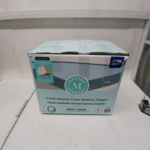 MARTHA STEWART MEMORY FOAM MATTRESS TOPPER - 3" - QUEEN (MODEL: 1995736) image 5