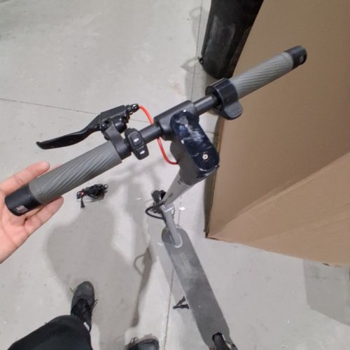 5TH WHEEL V30PRO ELECTRIC SCOOTER WITH DUAL BRAKING, CRUISE CONTROL & TURN SIGNALS - 29KM/H, 32KM RANGE - 350W - BLACK/GREY (MODEL: ES09) image 3