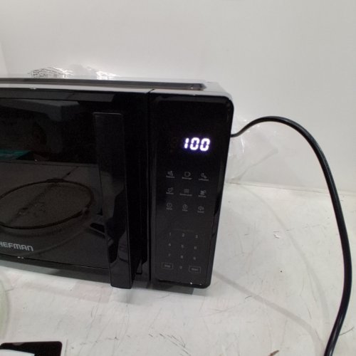 CHEFMAN COUNTERTOP MICROWAVE OVEN - 0.7 CU.FT. - BLACK (MODEL: RJ55-7-V2-CA) image 2