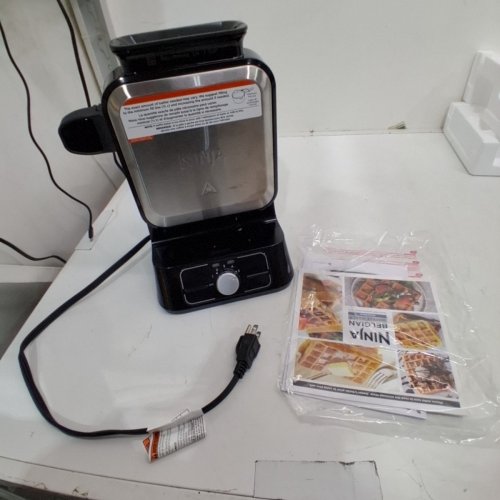 NINJA BELGIAN WAFFLE MAKER PRO NEVERSTICK - BLACK/SILVER - (MODEL: BW1000C) image 3