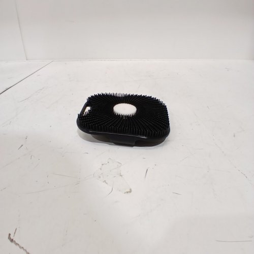 DEEP EXFOLIATING SILICONE BODY SCRUBBER - BLACK image 3