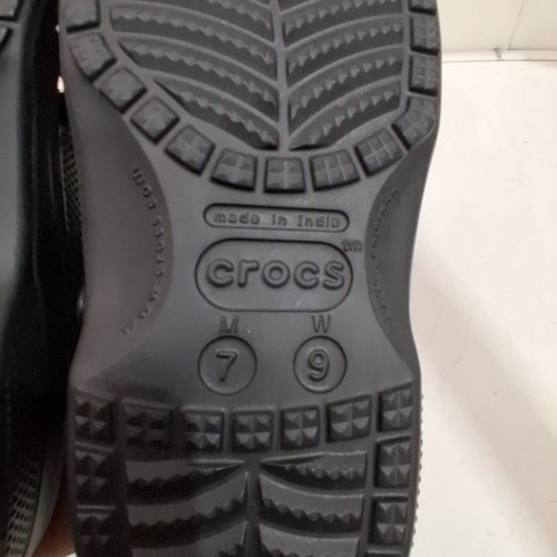 UNISEX BAYA CROCS CLASSIC CLOG - M:7 W:9 - BLACK image 4