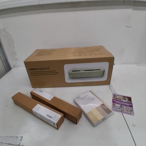 CRICUT EXPLORE 5 DIE CUTTING SMART MACHINE ESSENTIAL BUNDLE - TAUPE (MODEL: 2012404) image 3