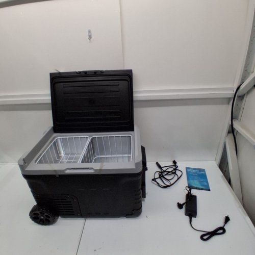 EUHOMY PORTABLE CAR REFRIGERATOR WITH WHEELS, 12V - 35L CAPACITY - BLACK (MODEL: CF003-35BL) image 3