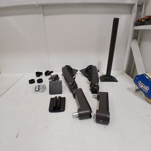 DUAL MONITOR ARM WITH POLE FOR 17-32" SCREENS - GREY image 2