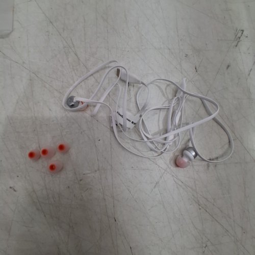 JBL TUNE 310C WIRED IN-EAR HEADPHONES - USB-C - WHITE image 3