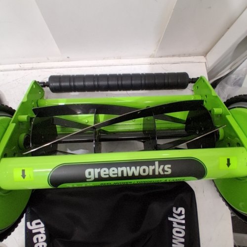 GREENWORKS REEL LAWN MOWER - 14" - GREEN (MODEL:LMQ701) image 2