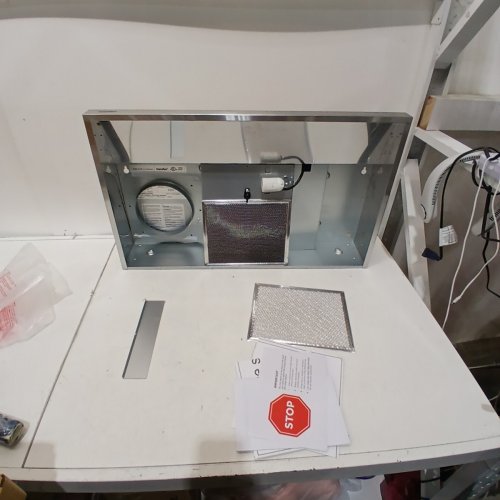 COMFEE UNDER CABINET RANGED HOOD - 30" - 200CFM - STAINLESS STEEL (MODEL: ‎CVU30W2AST) image 2