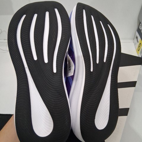 WOMEN'S ADIDAS RUNNING SHOES - SIZE 10 - PURPLE (STYLE: KJ1777) image 3